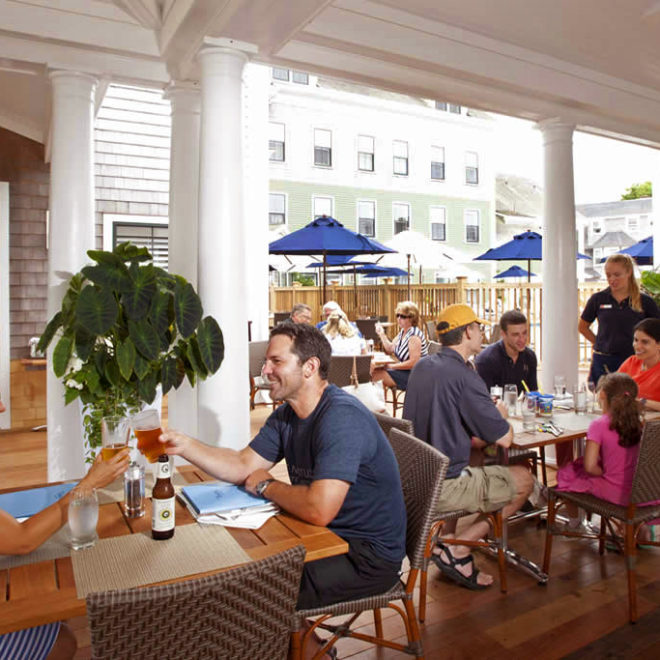 Breeze Bar and Cafe