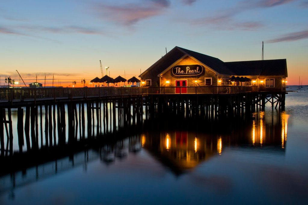 The Pearl Seafood Restaurant & Raw Bar