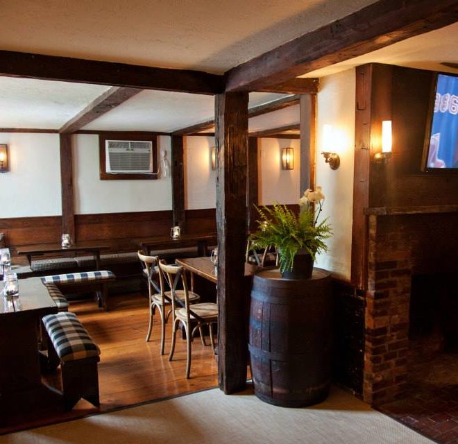 Winsor House Inn and Pub