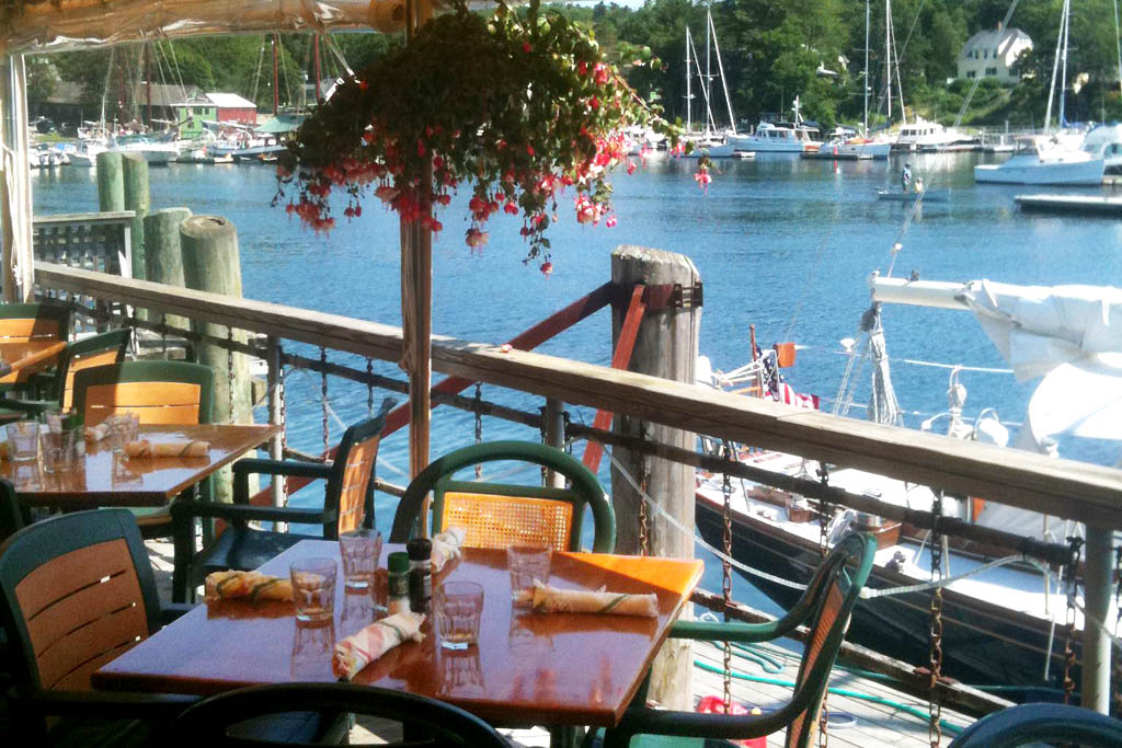 Waterfront Restaurant, ME | US Harbors