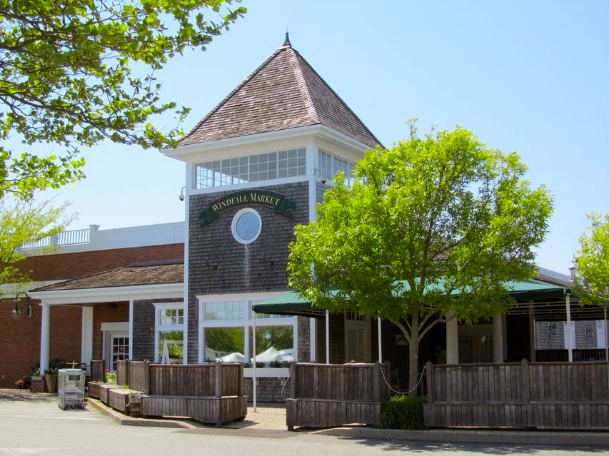 Windfall Market, MA US Harbors