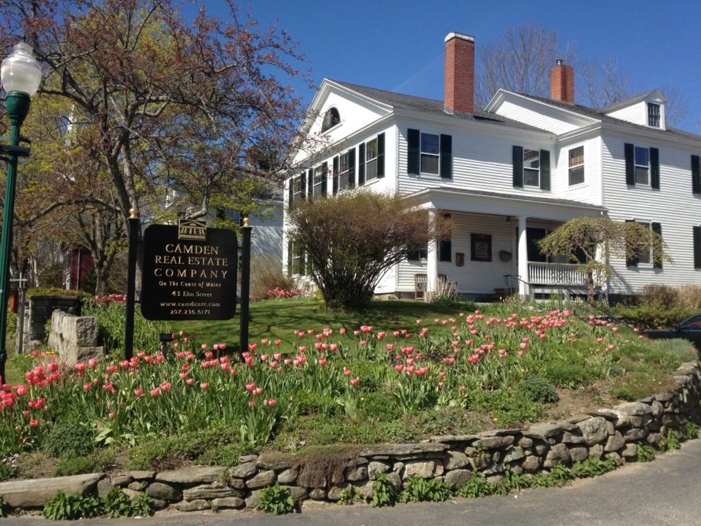 Camden Real Estate Company, ME US Harbors