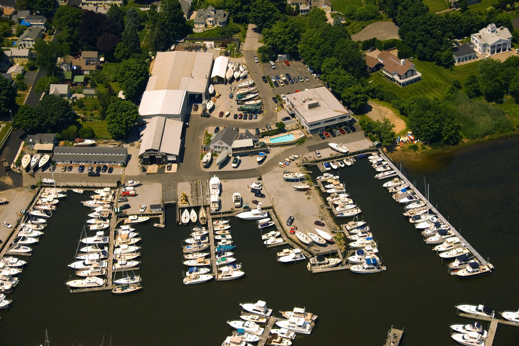 Brewer Dauntless Shipyard