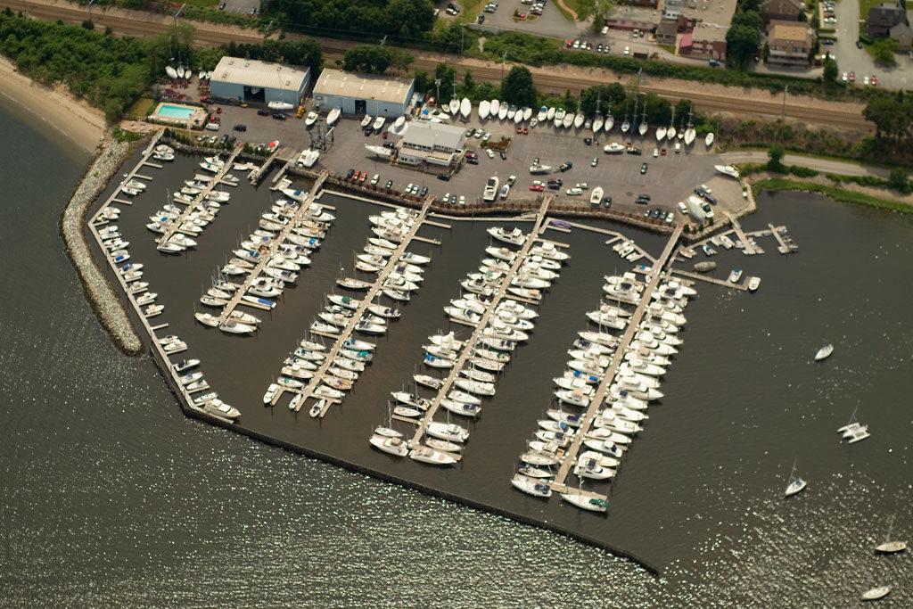 Brewer Yacht Yard at Cowesett