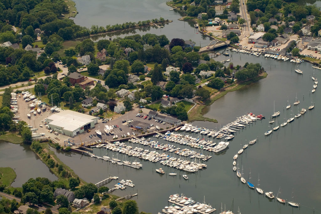 Brewer Wickford Cove Marina