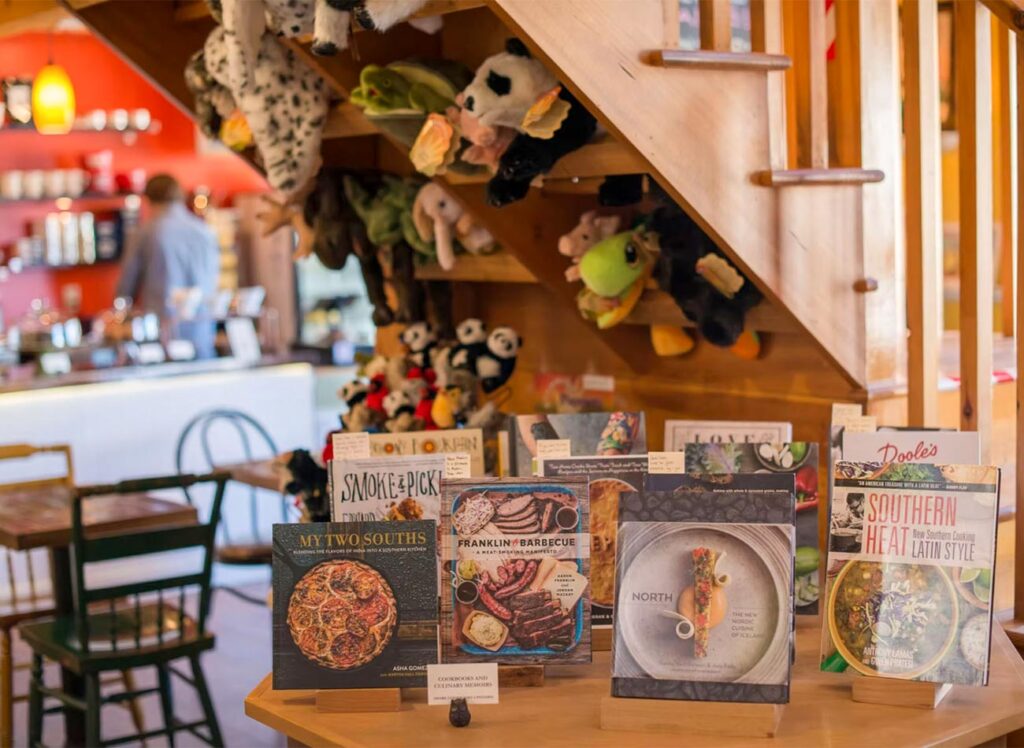 Owl Turtle Bookshop & Cafe