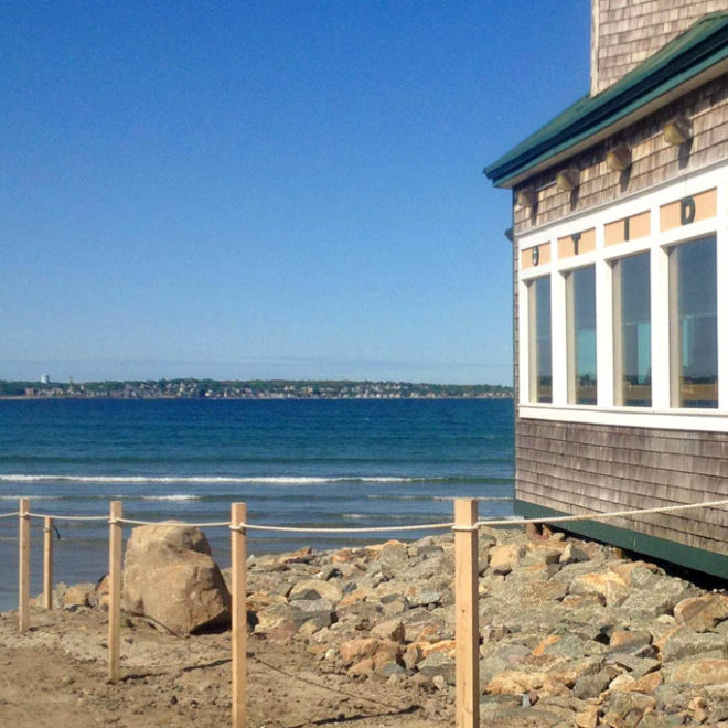 Tides Restaurant & Pub