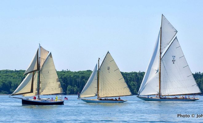 The cutter TWO DOGS is followed by NY 30 ALERA and NY 50 SPARTAN.