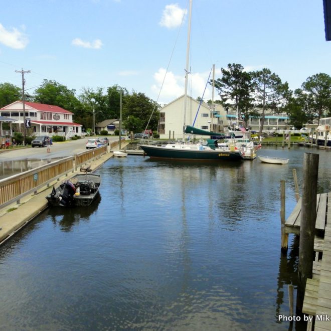 Oriental is a great spot for cruisers to pause, put their feet up for a bit, and enjoy life on the ICW.