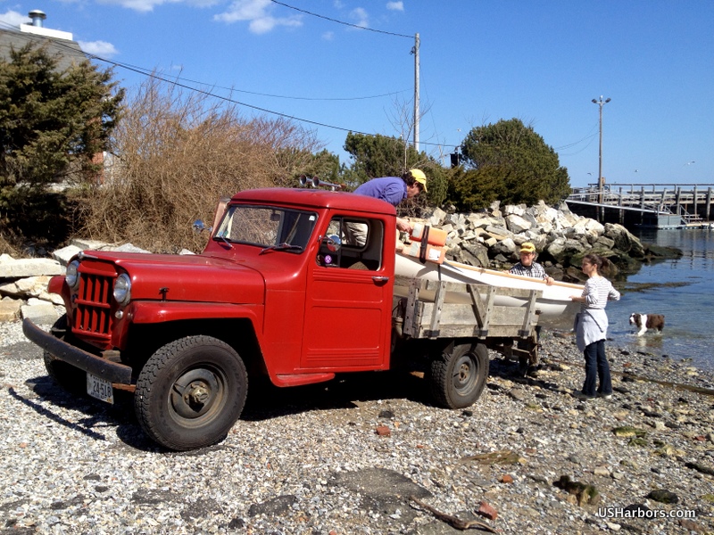The USHarbors crew takes advantage of an unseasonably warm afternoon to launch "Bob", our appropriately named peapod.