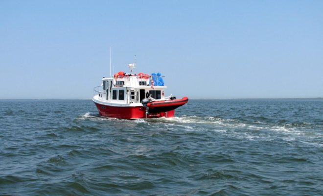 This shallow-draft boat has no problem traversing Little Egg Inlet, but larger vessels are cautioned about its use.
