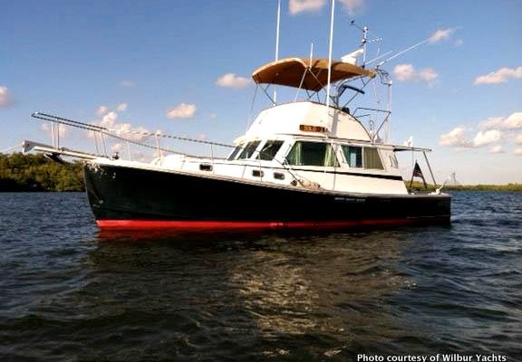 A classic Wilbur yacht enjoying an afternoon on the ICW.