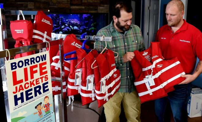 A BoatUS life jacket loaner site