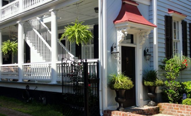 Charleston was once a summer resort for plantation owners looking for cool ocean breezes. Today, it's still a great destination.