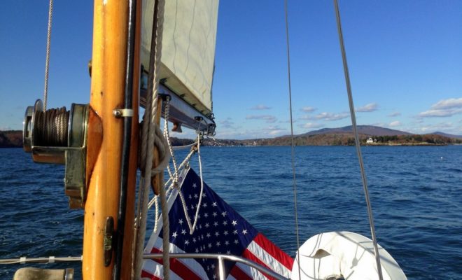 When a gorgeous November day comes along, those mariners with boats still in the water suddenly find they have many friends.