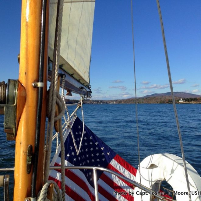 When a gorgeous November day comes along, those mariners with boats still in the water suddenly find they have many friends.