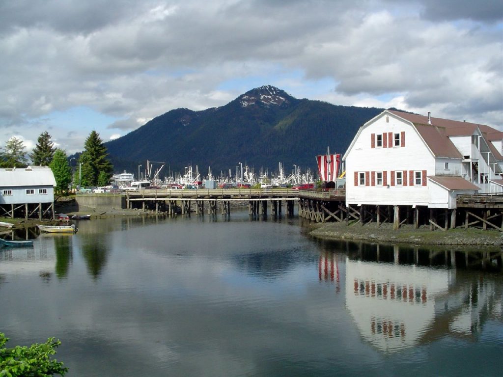 https://commons.wikimedia.org/wiki/File:Petersburg_Alaska_1.jpg