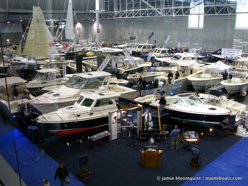 Hunt Yachts Surfhunter 29 Coupe and the Harrier 25