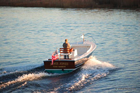 Grey Barn Boatworks, North Shore 22