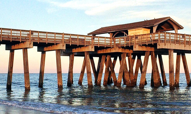 GA Pier Beach -- Image by Wokandapix from Pixabay