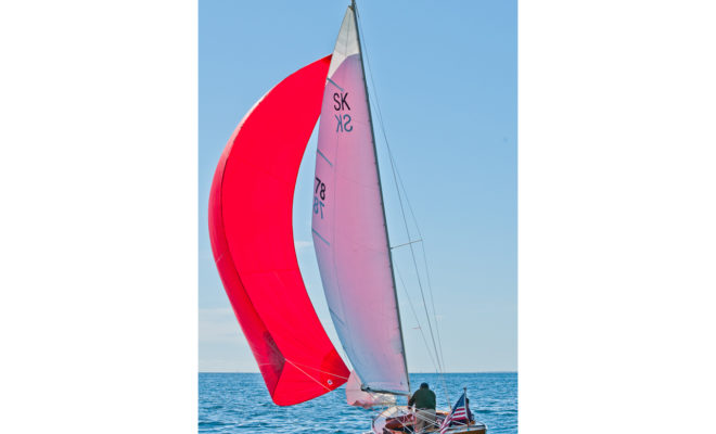 HARPOON flying her spinnaker.