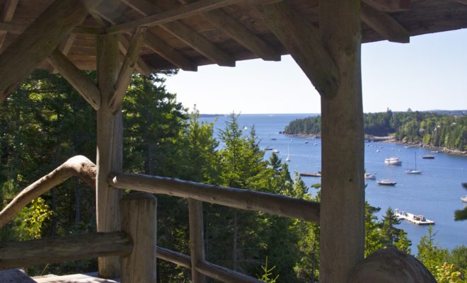 The lookout hut. Take your family portrait right here.