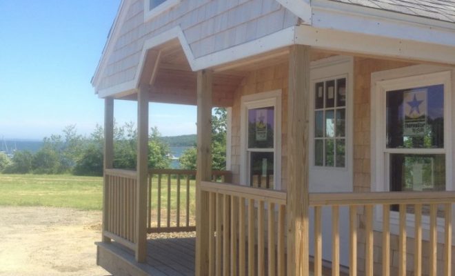 Learning on the job: Midcoast School of Tech students built this cozy cottage. Photo by Gretchen Piston Ogden.