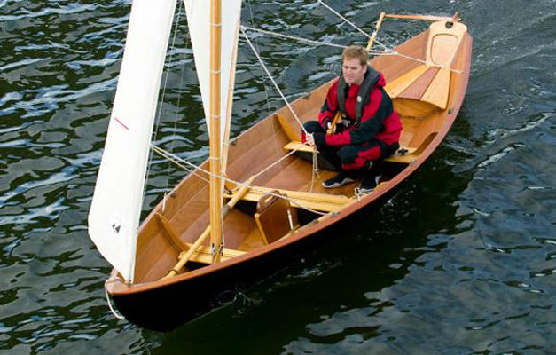 The Northeaster Dory also is a fine sailboat with an optional additional rig