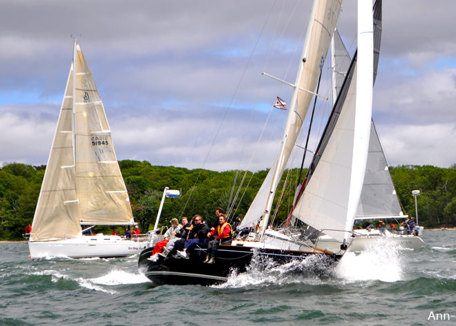 First race, SV Sugar Sugar crashes through a big wave