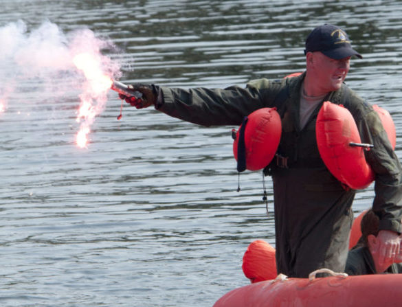 boating-101-flares-and-distress-signals-us-harbors