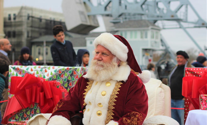 https://thisismystic.com/event/santa-arrives-by-tugboat-and-tree-lighting-2019/