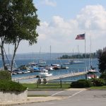 https://commons.wikimedia.org/wiki/File:Harbor_Springs_Michigan_Harbor.jpg