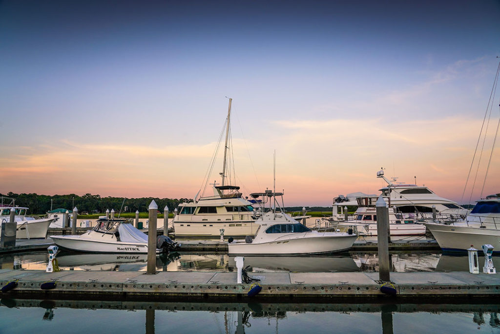 Houseboating on the St. Johns River, DE. By Jennifer Armstrong, Holly Bluff Marina.