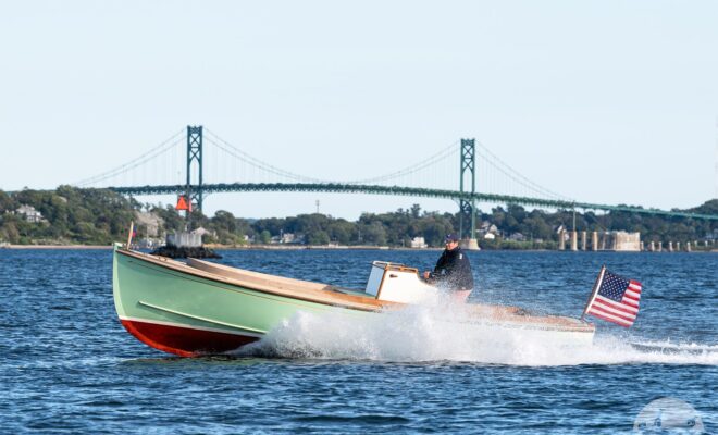 East Passage 24 running in Narragansett Bay