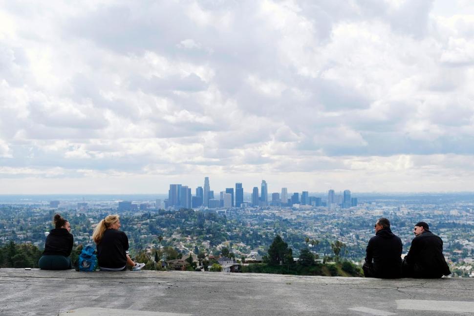 https://www.usnews.com/news/best-states/california/articles/2020-03-27/coronavirus-restrictions-rain-improve-la-area-air-quality