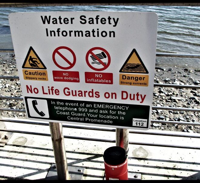 https://commons.wikimedia.org/wiki/File:Water_safety_information.jpg