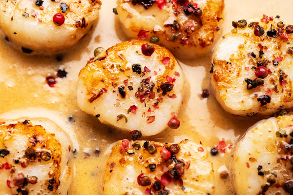 https://cooking.nytimes.com/recipes/1019844-sauteed-scallops-with-crushed-peppercorns?smid=ck-recipe-iOS-share