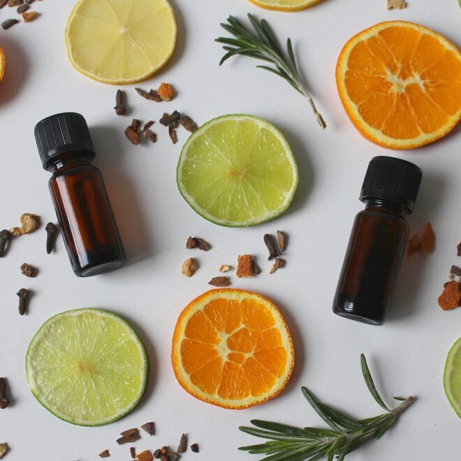 https://pixabay.com/photos/natural-cosmetics-fragrance-lemon-4004908/
