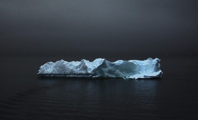 https://commons.wikimedia.org/wiki/File:Antarctic_Ice.jpg