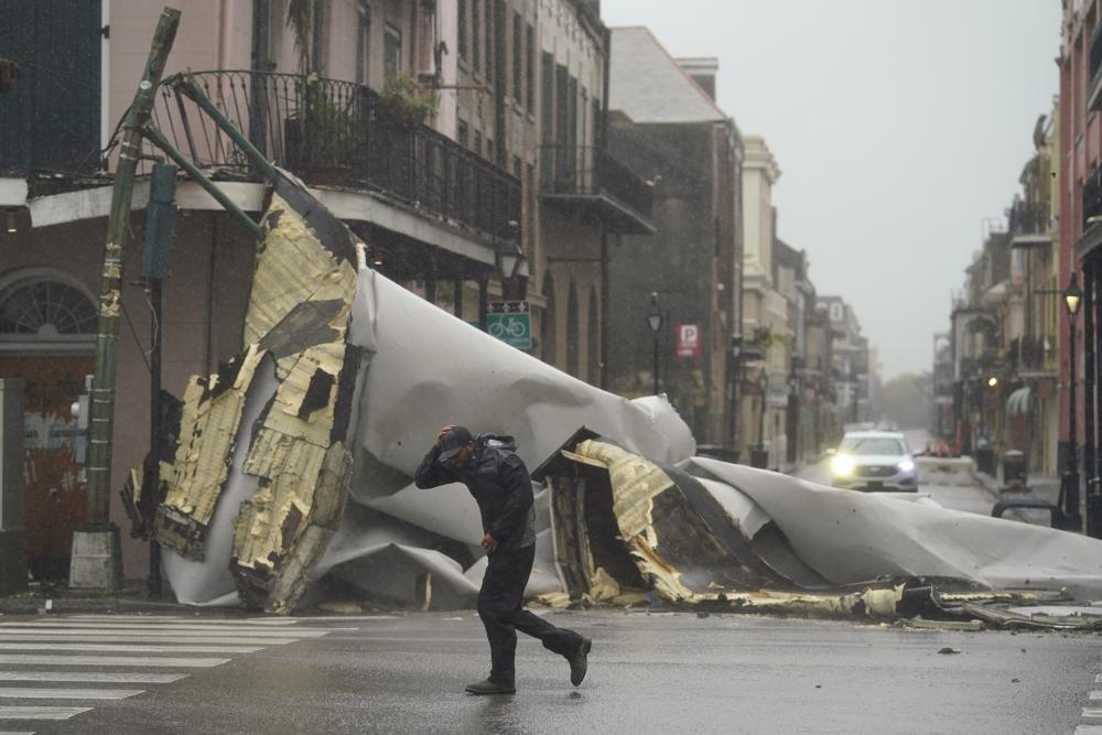 https://apnews.com/article/hurricane-ida-louisiana-new-orleans-c43c2c68946ceb6100c2239534c6c290/gallery/8d34a9cf7a294a3b980415af25a2e64f