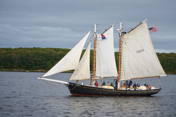 https://www.mainemaritimemuseum.org/exhibition/schooner-mary-e/