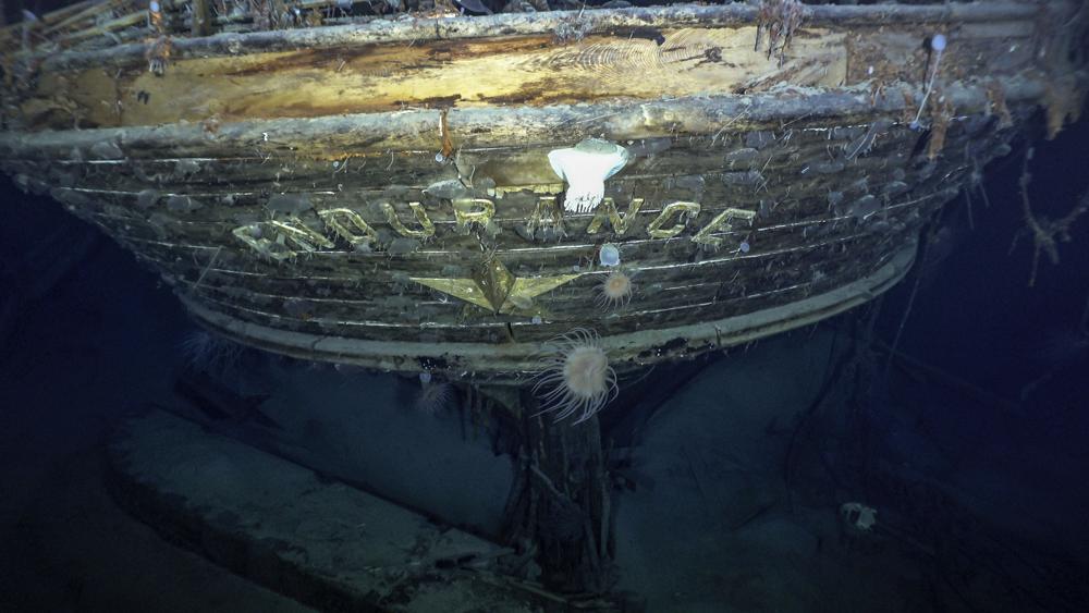 https://apnews.com/article/ernest-shackleton-endurance-ship-found-antarctic-4906562ce1c9d27ec472f628709073a8/gallery/4f46e2bb01a1498eaba3a784b7e3c48c