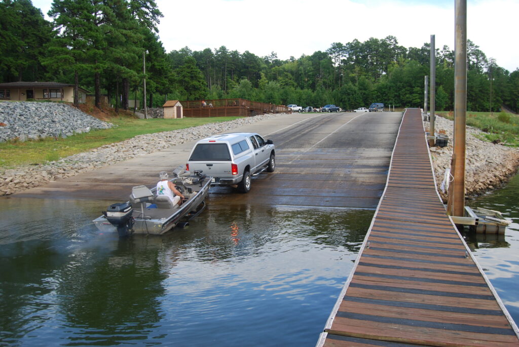 Virginia State Parks staff, CC BY 2.0 , via Wikimedia Commons