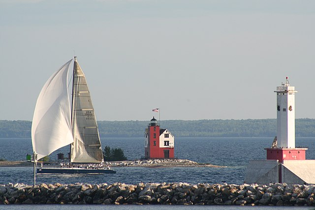 Mary McGuire | Mackinac Design, CC BY 2.0, via Wikimedia Commons