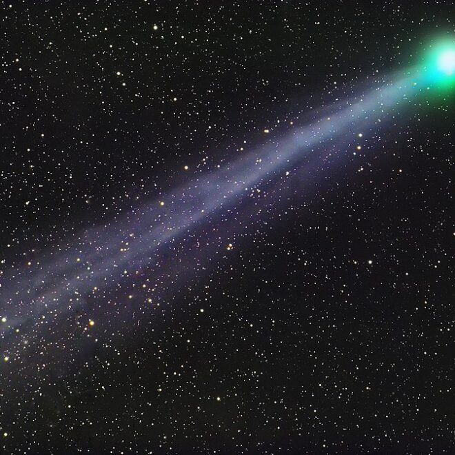 "Green" Comet. Photo by John Vermette, CC BY-SA 4.0 , via Wikimedia Commons