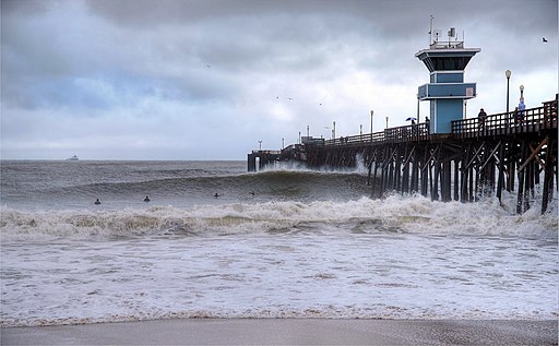 Terry Lucas, CC BY 3.0 , California_Stormy_Weather_(199096177) via Wikimedia Commons