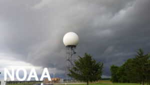 Doppler radar tower in Springfield, Missouri by NOAA