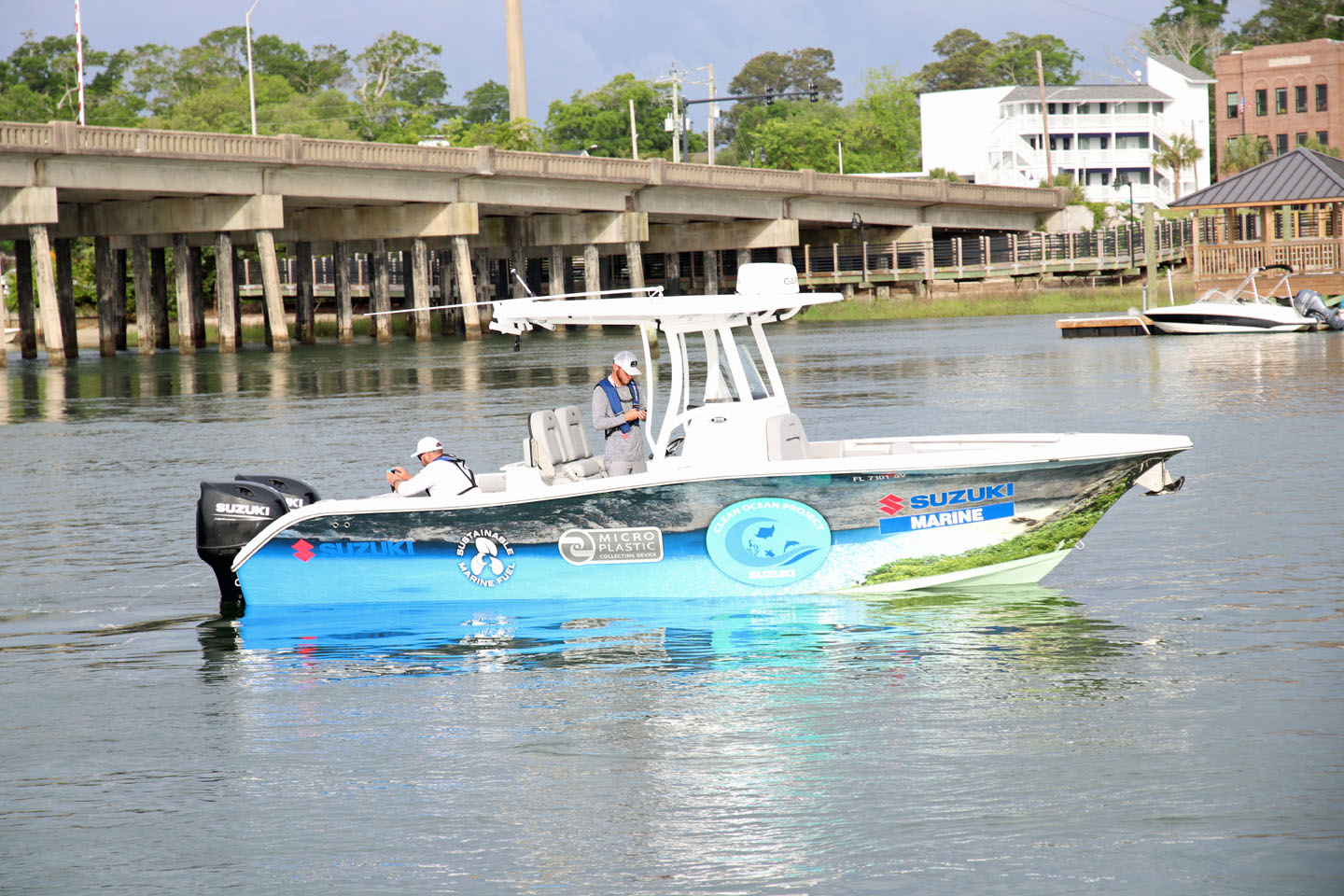Suzuki Marine EcoFuel Run 940Mile Voyage on 26Foot Boat