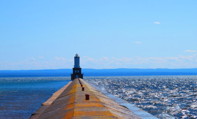 Keweenaw Waterway Lower Entrance Light by WikkiCommons