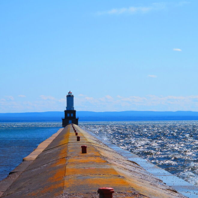 Keweenaw Waterway Lower Entrance Light by WikkiCommons